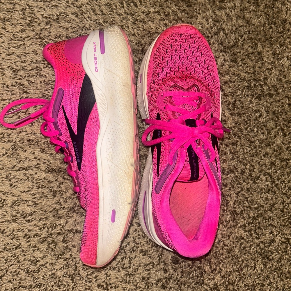 Brooks Women's Vibrant Pink Athletic Shoes - Picture 3 of 5